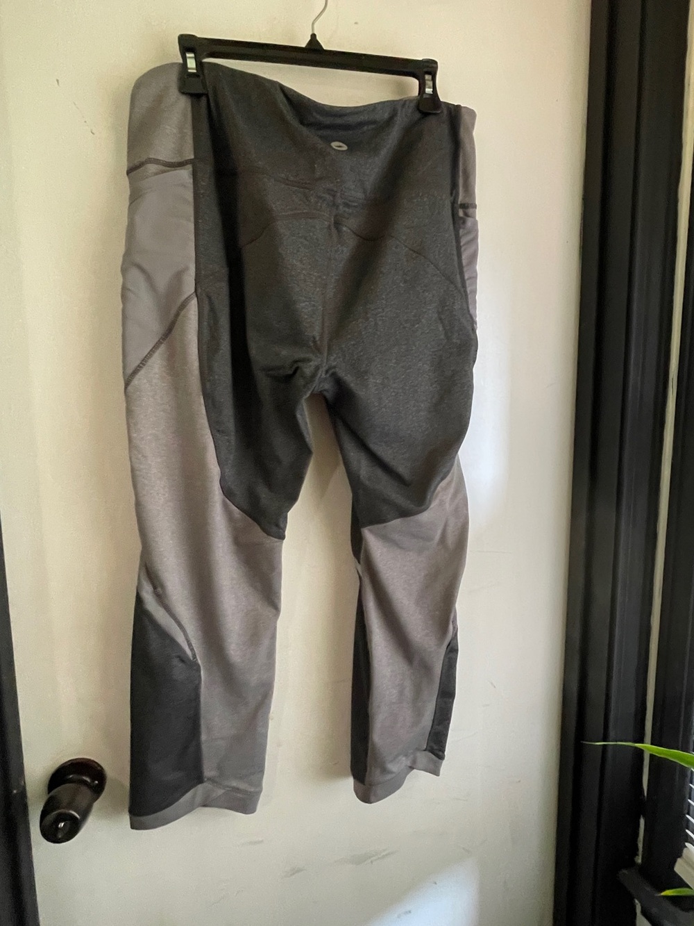 Avia Men's Two-Tone Gray Athletic Joggers